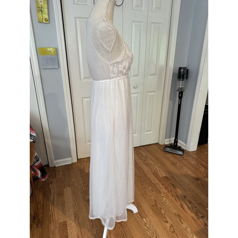 Vintage Miss Elaine Sleeveless Lace Bodice Sheer lined in white Nightgown Bridal